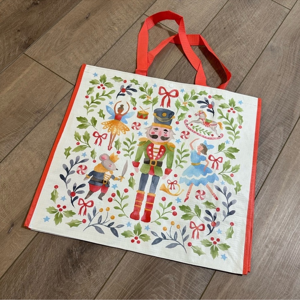 Homegoods TJMaxx Marshalls Viral Nutcracker Christmas
Print Shopper Tote Bag NWT - Picture 2 of 2